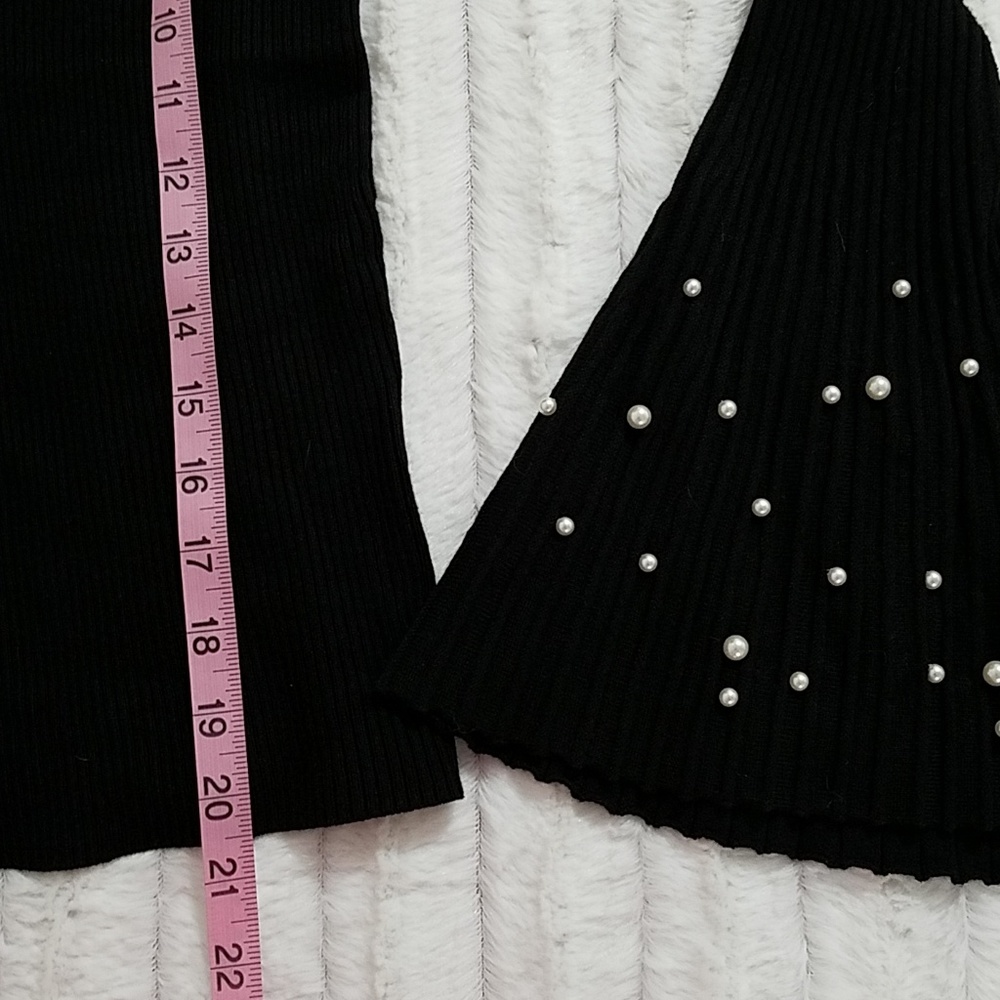 Bell sleeve  pearl embellished black sweater stretchy knit NWOT sz. Sm/Med - Picture 5 of 7